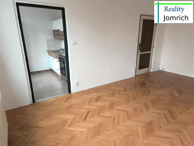 Pronájem bytu 2+1, Liberec, Školní, 45 m2