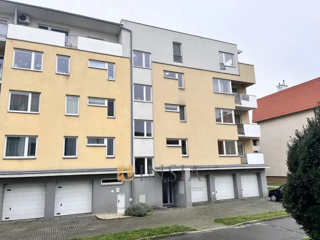 Pronájem bytu 2+kk, Kroměříž, Zborovská, 65 m2