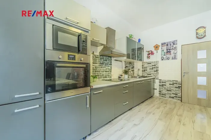 Prodej vícegeneračního domu, Cítoliby, Lounská, 300 m2