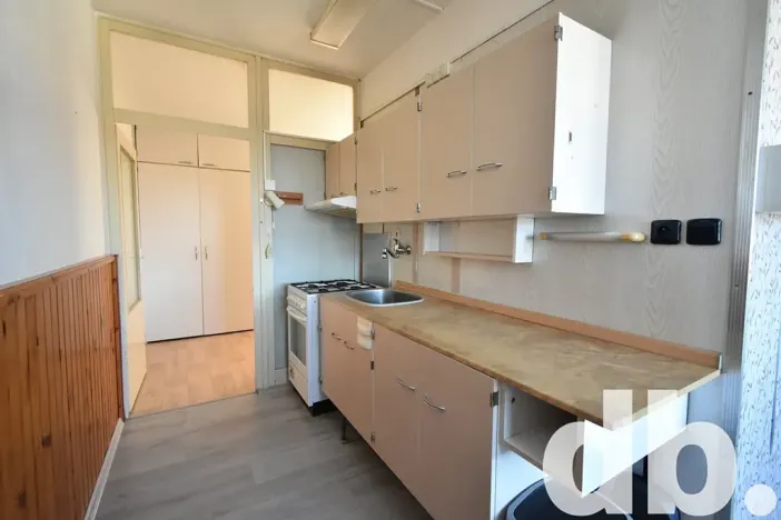 Pronájem bytu 2+1, Karlovy Vary, Závodu míru, 60 m2