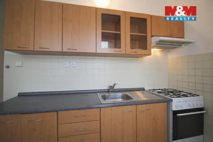 Pronájem bytu 1+1, Praha - Malešice, Skřivanská, 35 m2