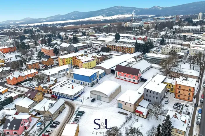 Prodej výrobních prostor, Nový Bor, Sklářská, 6477 m2