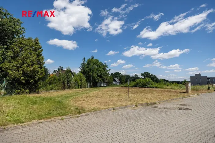 Prodej pozemku pro bydlení, Praha - Šeberov, K Újezdu, 695 m2