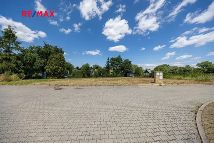 Prodej pozemku pro bydlení, Praha - Šeberov, K Újezdu, 695 m2