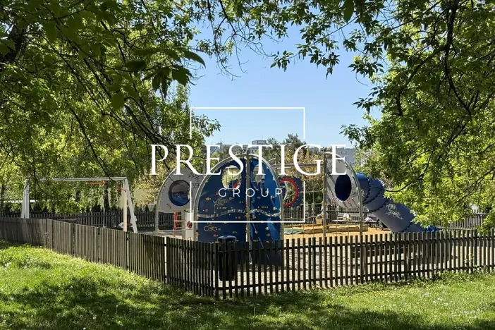 Pronájem bytu 2+kk, Praha - Kobylisy, Frýdlantská, 45 m2