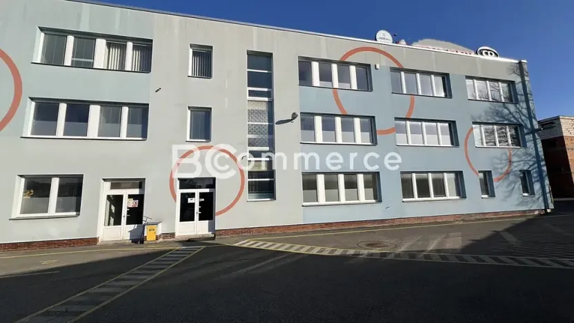 Pronájem skladu, Brno, Vídeňská, 2960 m2