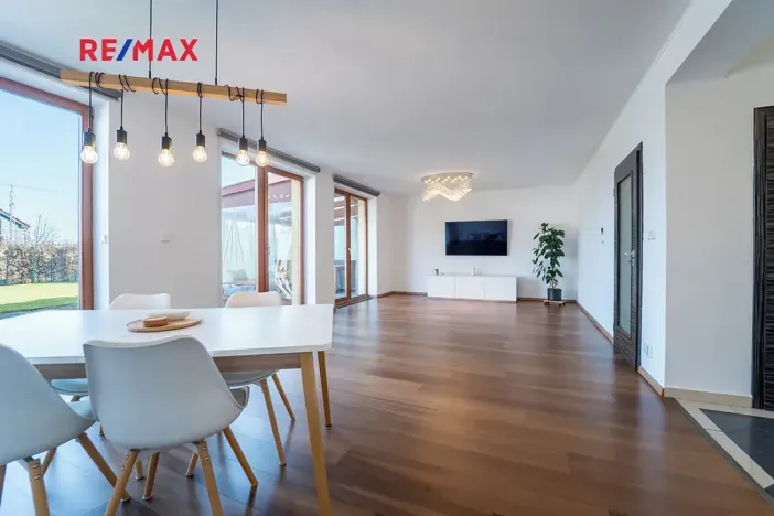 Prodej rodinného domu, Nupaky, Kruhová, 161 m2