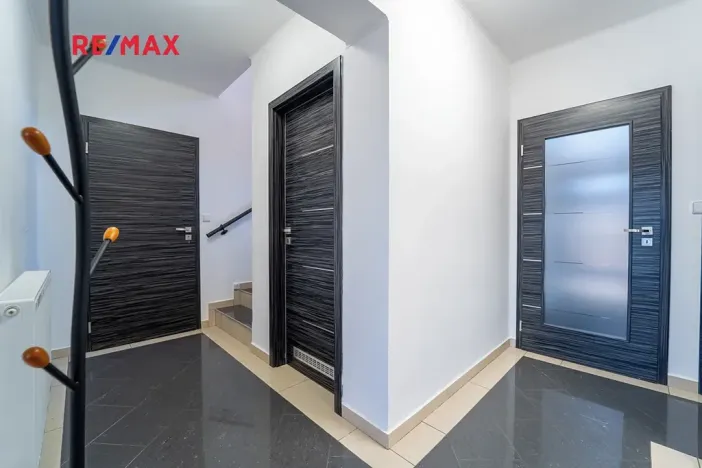 Prodej rodinného domu, Nupaky, Kruhová, 161 m2