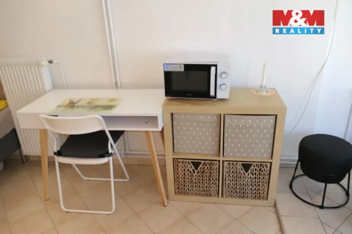 Pronájem bytu 1+kk, Loděnice, Spojovací, 21 m2