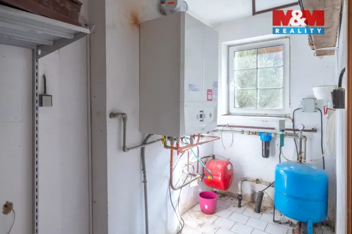 Prodej rodinného domu, Hajany, 285 m2