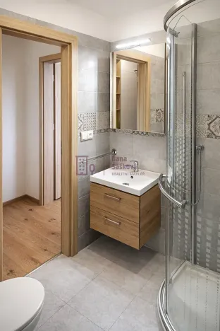 Prodej bytu 2+kk, Jindřichův Hradec, sídliště Vajgar, 41 m2