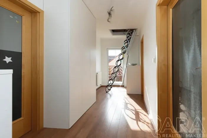 Prodej rodinného domu, Dolní Břežany, K Písnici, 98 m2