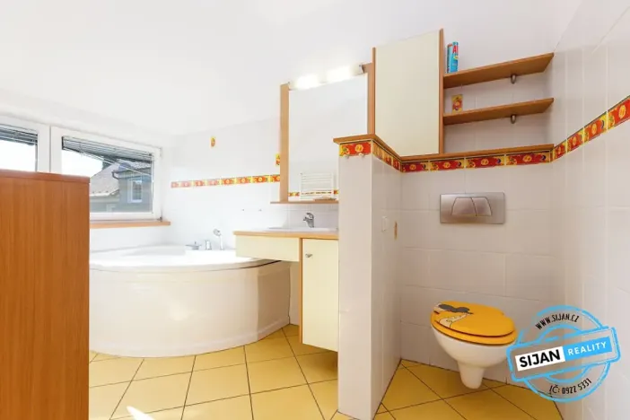 Prodej rodinného domu, Chvalíkovice, České školy, 180 m2