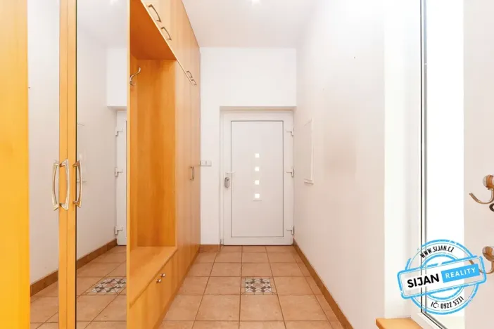 Prodej rodinného domu, Chvalíkovice, České školy, 180 m2