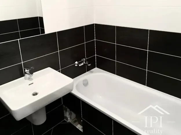 Prodej bytu 1+kk, Praha - Střížkov, Makedonská, 32 m2