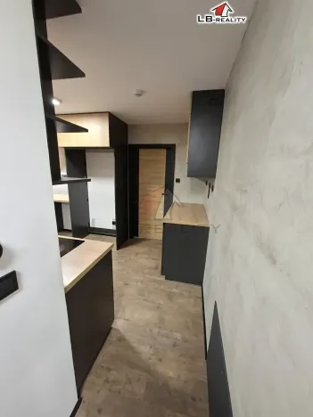 Pronájem bytu 3+1, Kolín, Kpt. Jaroše, 95 m2