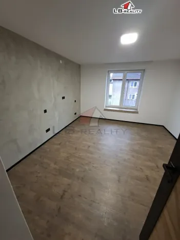 Pronájem bytu 3+1, Kolín, Kpt. Jaroše, 95 m2