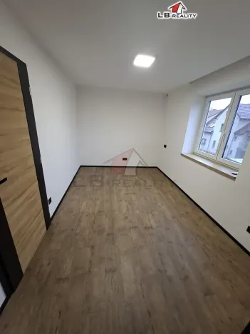 Pronájem bytu 3+1, Kolín, Kpt. Jaroše, 95 m2