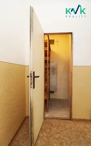 Prodej bytu 2+1, Chomutov, Březenecká, 61 m2