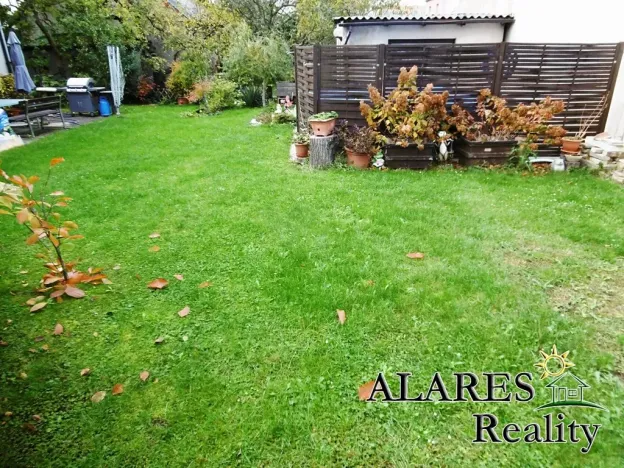 Prodej rodinného domu, Praha - Hostavice, 330 m2