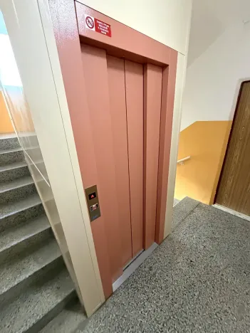 Pronájem bytu 4+1, Plzeň, Manětínská, 78 m2