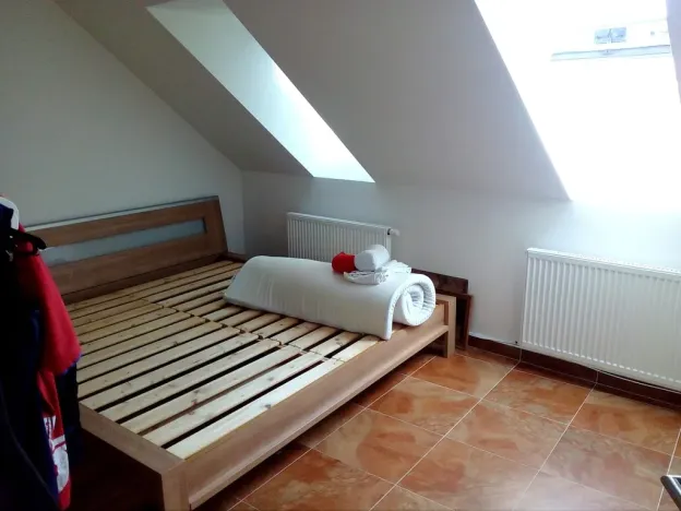 Pronájem bytu 2+kk, Praha - Řeporyje, Ořešská, 45 m2