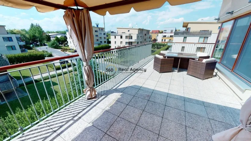 Pronájem bytu 3+kk, Praha - Štěrboholy, Laudonova, 135 m2