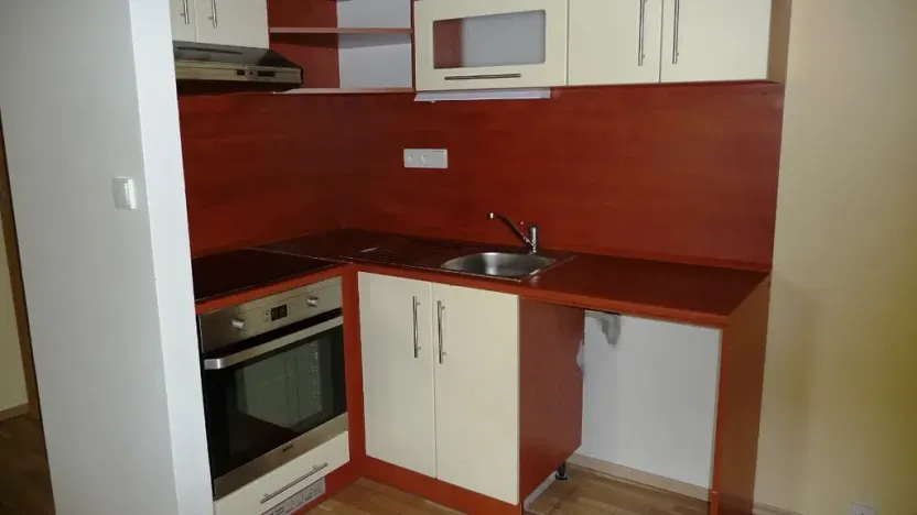 Pronájem bytu 2+kk, Teplice, Dubská, 45 m2