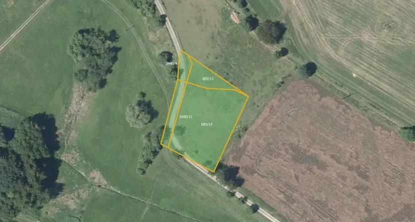 Prodej pole, Uhelná Příbram, 9777 m2