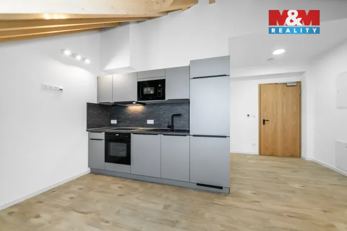 Pronájem bytu 1+kk, Domažlice - Město, Kostelní, 26 m2