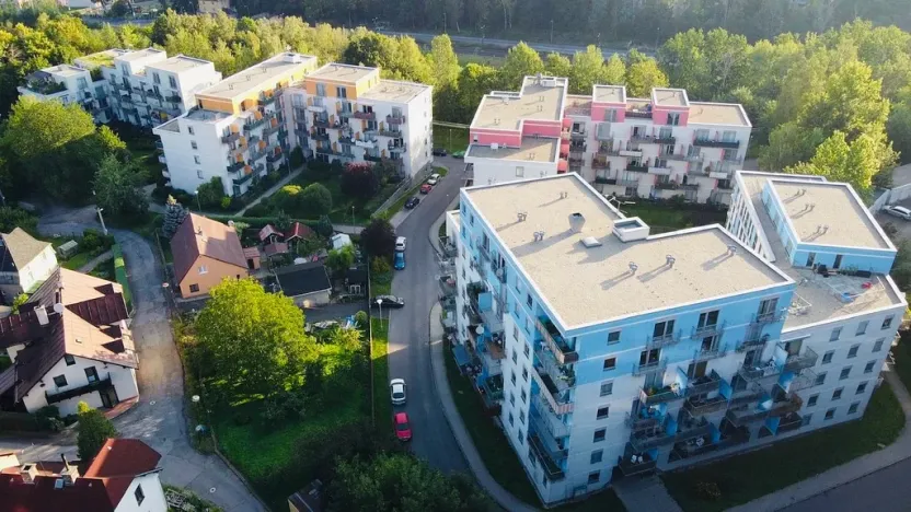 Pronájem bytu 1+kk, Liberec - Liberec VI-Rochlice, Hedvábná, 54 m2