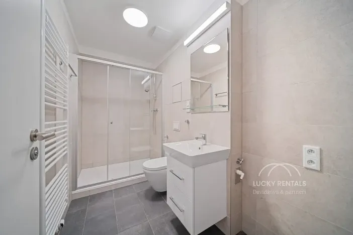 Pronájem bytu 1+kk, Praha - Chodov, Líbalova, 27 m2