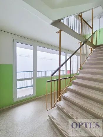 Pronájem bytu 4+1, Praha - Kobylisy, Chabařovická, 97 m2