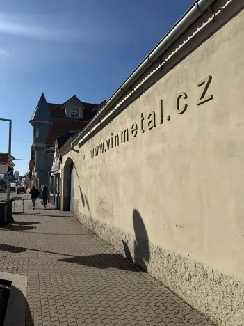 Prodej obchodního prostoru, Praha - Vinoř, Mladoboleslavská, 366 m2