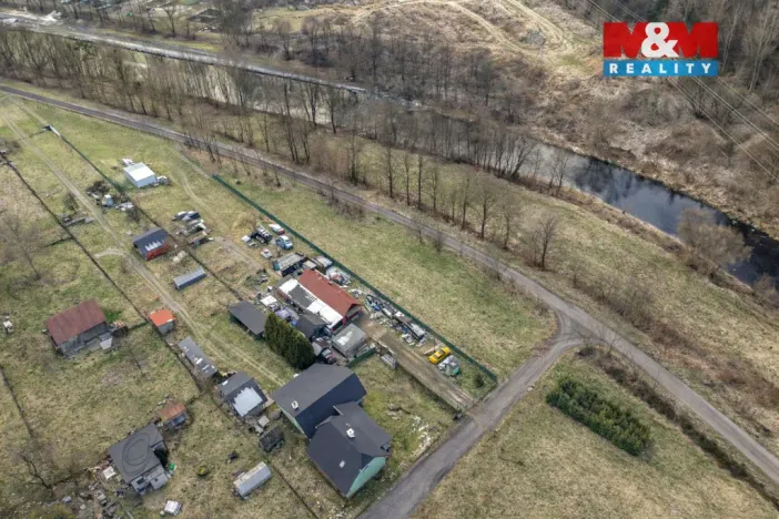 Prodej pole, Vsetín, 1931 m2