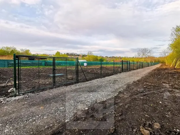 Pronájem zahrady, Praha - Horní Počernice, Stoliňská, 270 m2