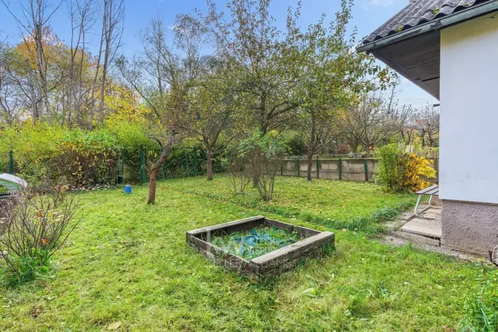 Prodej pozemku pro bydlení, Praha - Záběhlice, U záběhlického zámku, 261 m2