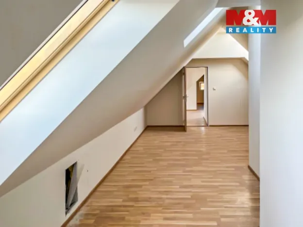 Pronájem bytu 3+kk, Ostrava, Škrobálkova, 80 m2