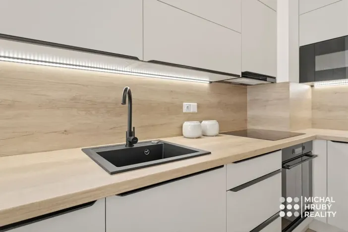 Prodej bytu 2+kk, Ostrava, Výstavní, 47 m2