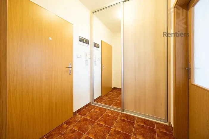 Pronájem bytu 2+kk, Praha - Záběhlice, Na lávce, 47 m2