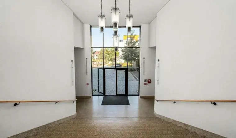 Prodej obchodního prostoru, Praha - Košíře, Naskové, 90 m2