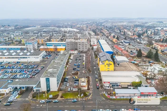 Pronájem kanceláře, Praha - Dolní Chabry, Dopraváků, 240 m2