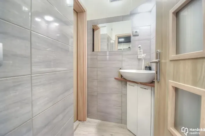 Pronájem obchodního prostoru, Olomouc, Pavelčákova, 58 m2