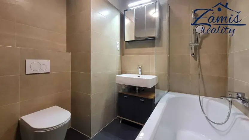 Pronájem bytu 1+kk, Kladno, Štěpána Rautenstraucha, 32 m2