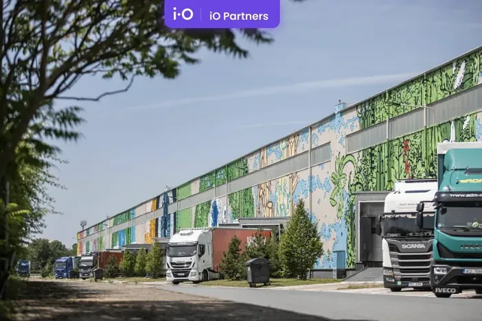 Pronájem skladu, Kněževes, U Zbrojnice, 4264 m2