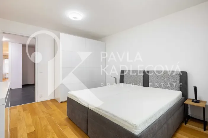 Pronájem bytu 3+kk, Praha - Karlín, Sokolovská, 100 m2