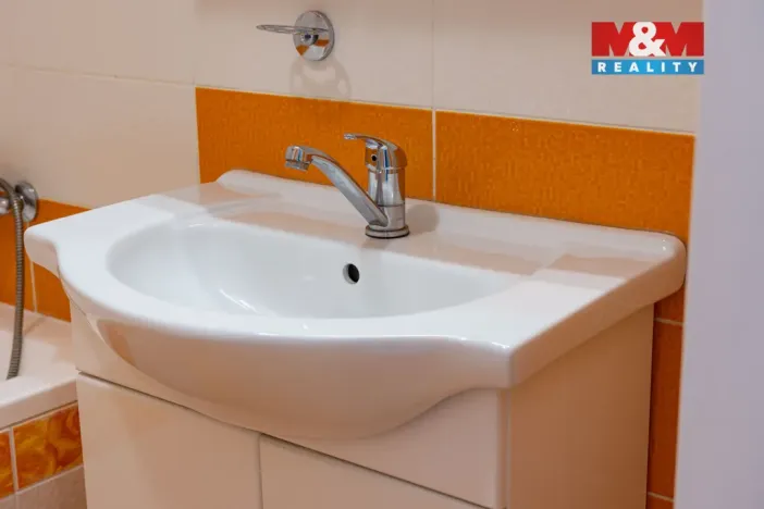 Prodej bytu 3+1, Opava - Předměstí, Skřivánčí, 67 m2