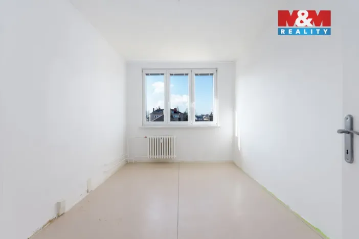 Prodej bytu 3+1, Opava - Předměstí, Skřivánčí, 67 m2