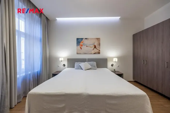 Prodej bytu 2+kk, Praha - Staré Město, Křižovnická, 71 m2