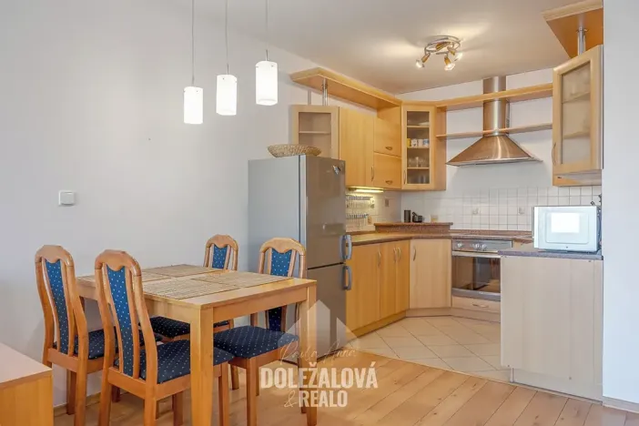 Pronájem bytu 2+kk, Jihlava, Nad Jihlávkou, 58 m2